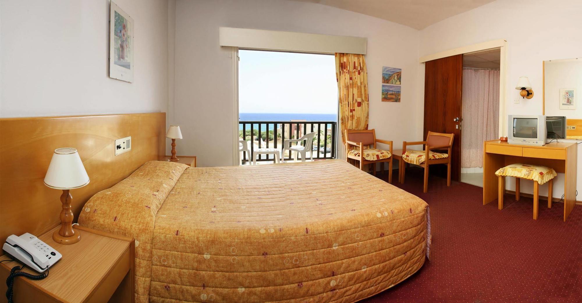 Anais Bay Отель 3*